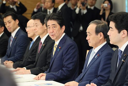 在内阁会议上，决定了第97代安倍总理第3届改造内阁的大臣政务官。