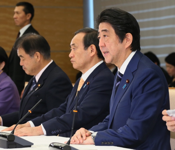安倍总理在总理大臣官邸召开了第2次东京奥林匹克运动会与东京奥林匹克残疾人运动会推进本部会议。