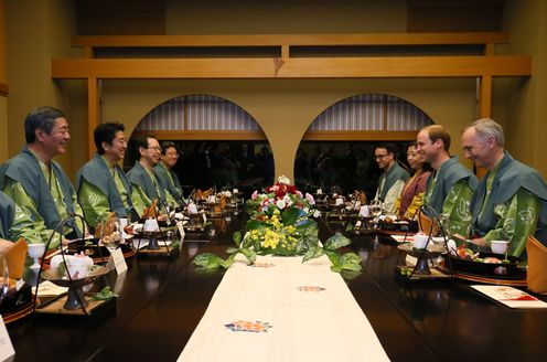 安倍总理主办的晚餐会