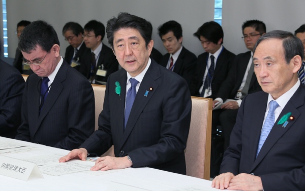 安倍总理在总理大臣官邸出席了“2016年震源在熊本县熊本地区的地震紧急灾害对策本部会议”（第2次）。
