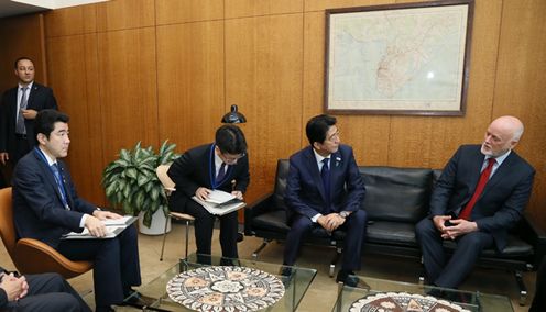 安倍总理访问了美利坚合众国的纽约。