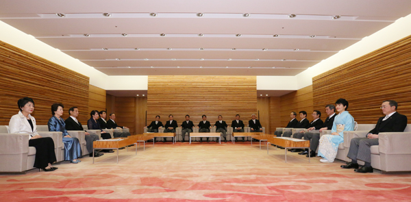 第97代安倍总理内阁(第三次安倍内阁)成立了。