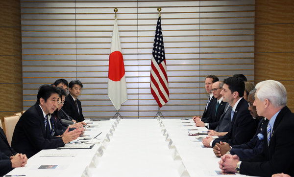 会见美国众议院预算委员会主席保罗•瑞安一行