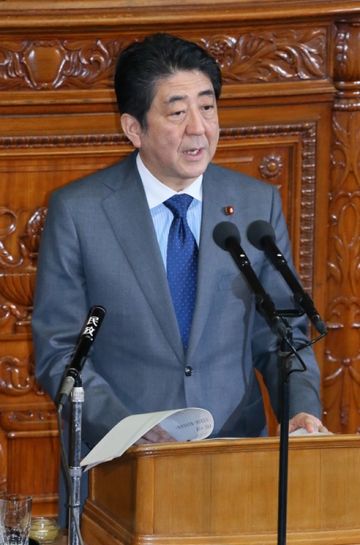 安倍总理出席了众议院全体会议。