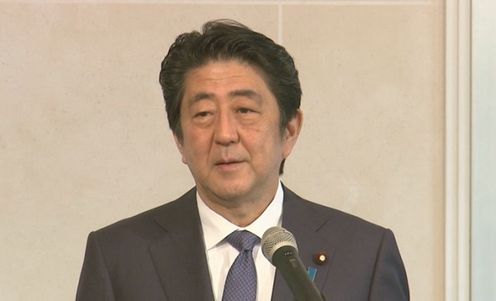 安倍总理出席了在东京都内举行的“面向2016年G7伊势志摩峰会的世界人口发展议员会议”开幕式，并发表了基调演讲。