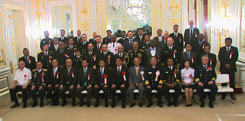 安倍总理出席了在迎宾馆赤坂离宫举行的世界海上安保机构长官级会议相关欢迎仪式。