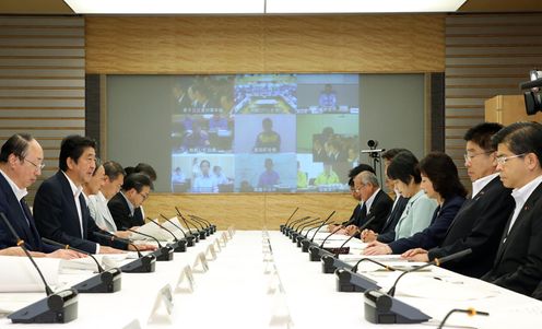 安倍总理在总理大臣官邸进行了2018年度原子能综合防灾训练。