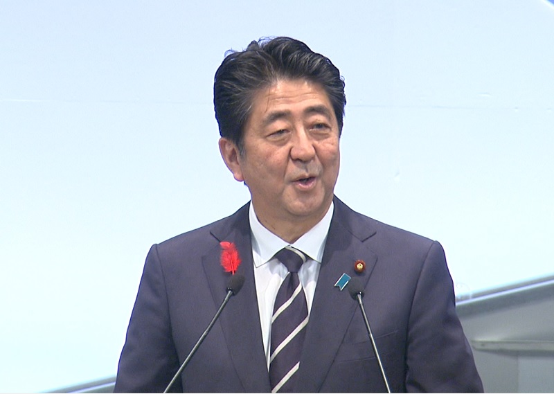 安倍总理出席了在东京都内举行的日本・东盟（ASEAN）音乐节。