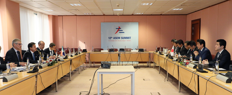 安倍总理访问了欧洲,出席了ASEM首脑会议。