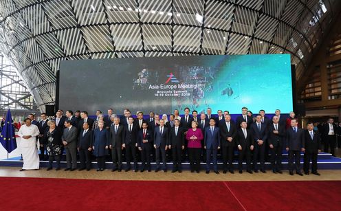 安倍总理访问了欧洲，出席了ASEM首脑会议。