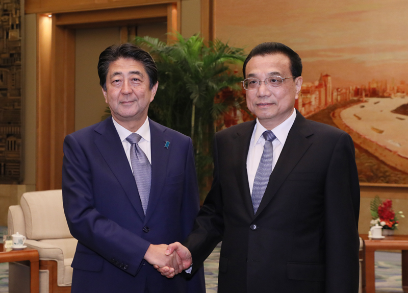 安倍总理访问了中国。