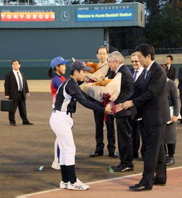 安倍总理访问了福岛县。