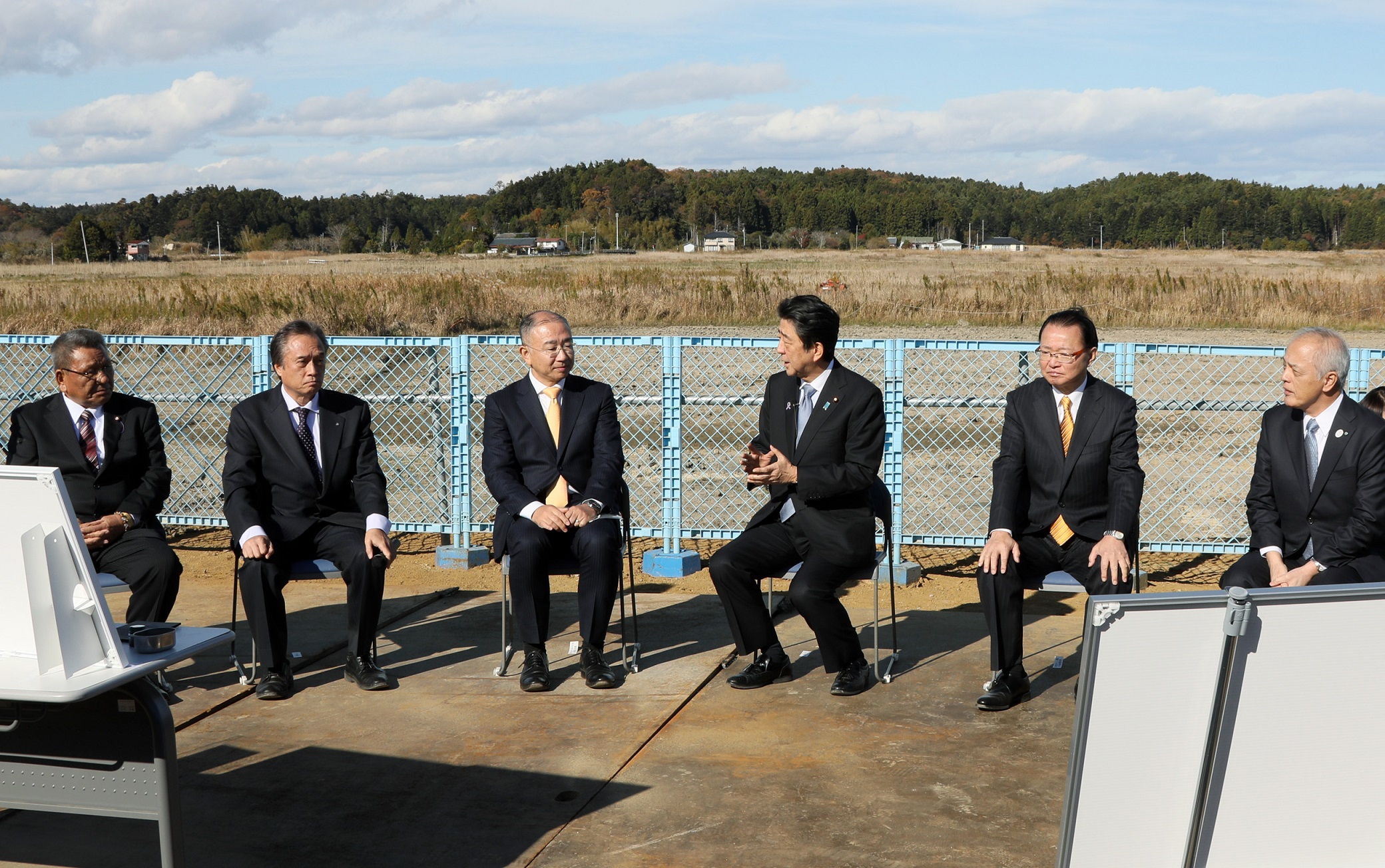 安倍总理访问了福岛县。