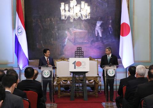 安倍总理访问了巴拉圭共和国的亚松森。