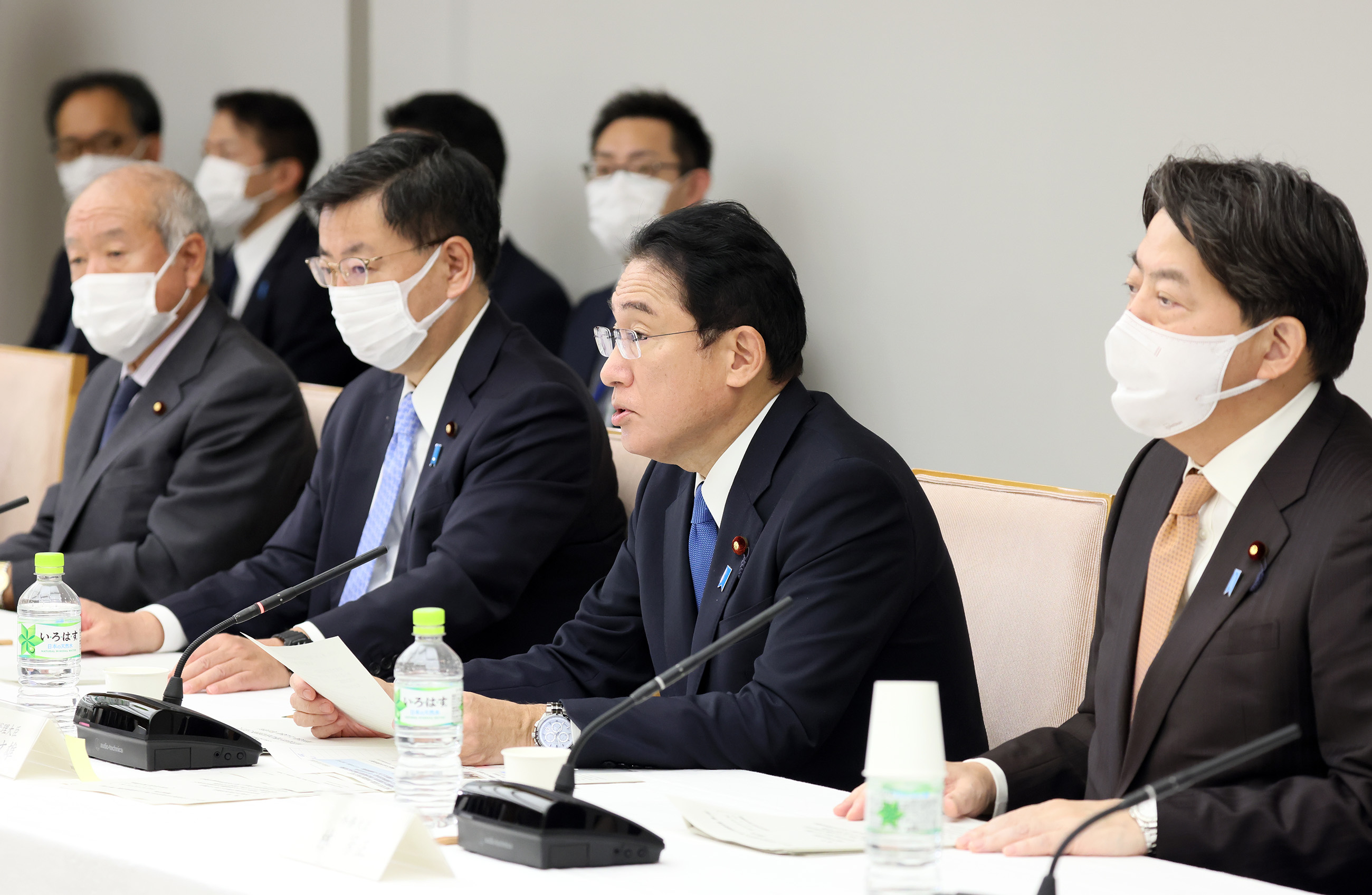 召开综合考虑作为国力的防卫能力的有识之士会议