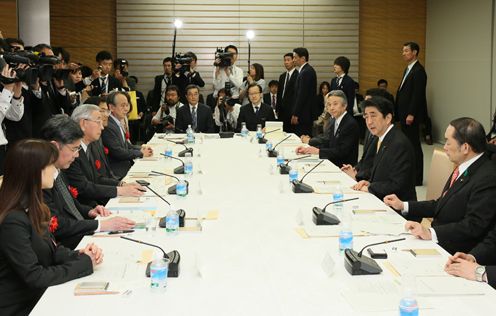 安倍总理在总理大臣官邸召开了第6次信息保全咨询会议。