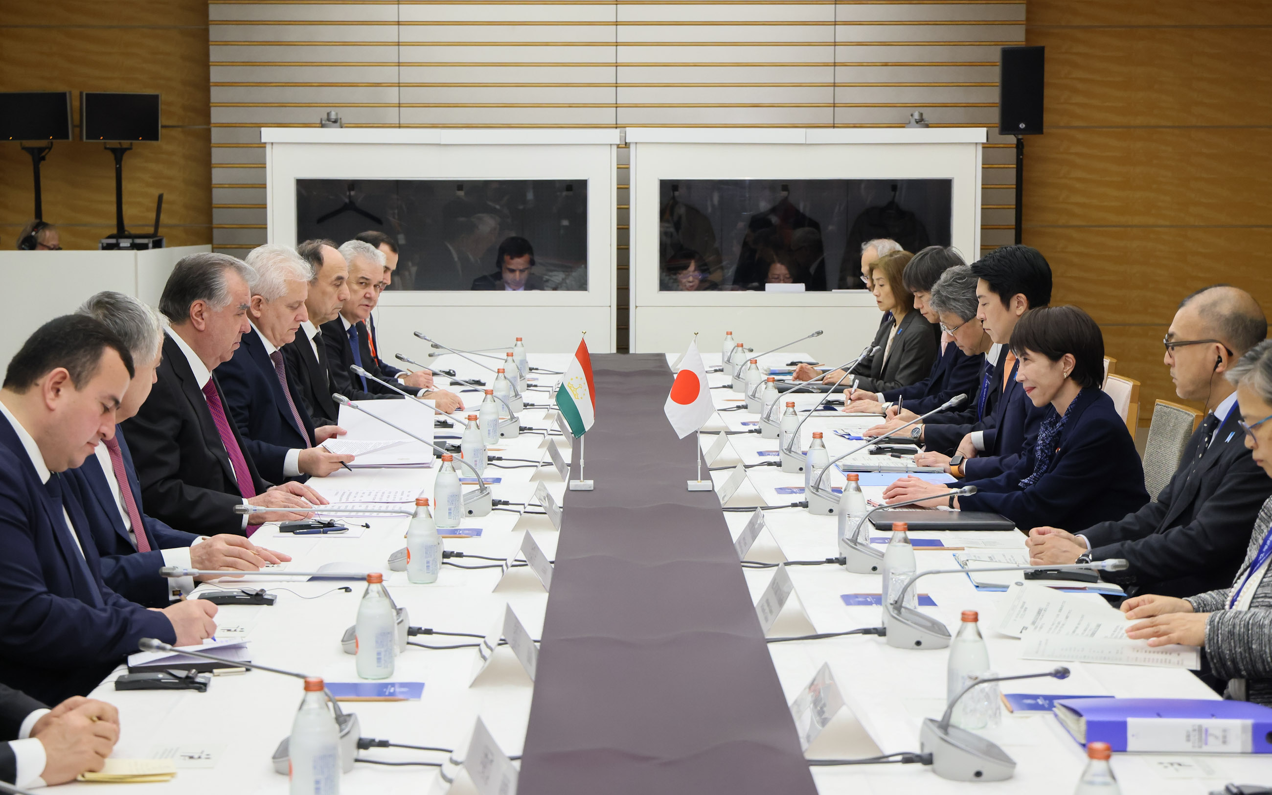 日本塔吉克斯首脑会谈3