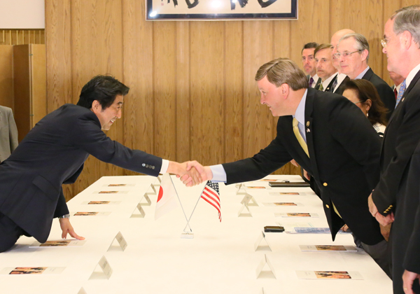 会见美国众议院军事委员会战略军小委员会委员长罗杰斯