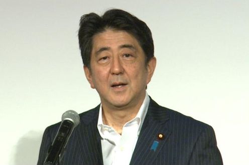 安倍总理在东京都内出席了“2015东京鸡蛋峰会”。