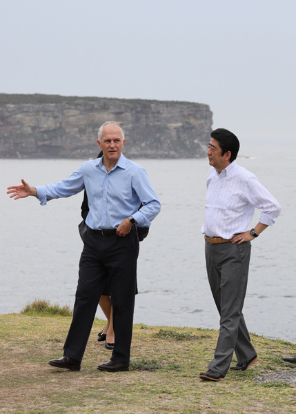 安倍总理访问了澳大利亚联邦的悉尼。