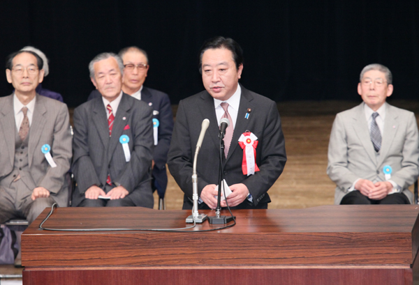 野田总理出席了都内召开的2012年北方领土返还要求全国大会。