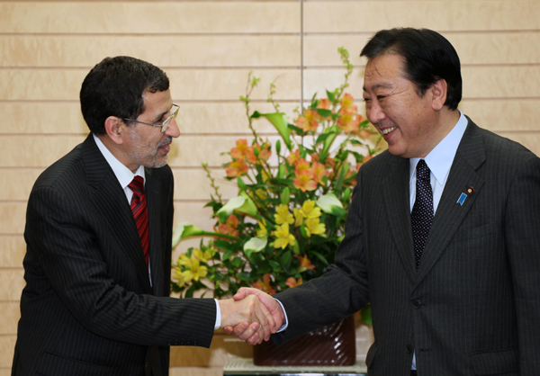 野田总理在总理大臣官邸接见了摩洛哥王国外交与合作大臣欧斯曼尼。