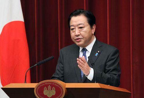 社会保障和税制一体化改革相关法案在参议院全体会议通过之后，野田总理在总理大臣官邸举行了记者招待会。