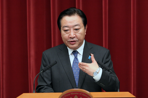 社会保障和税制一体化改革相关法案在参议院全体会议通过之后，野田总理在总理大臣官邸举行了记者招待会。