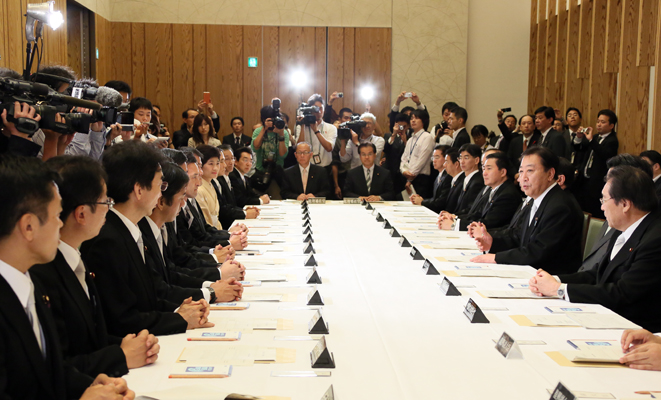 在今天的内阁会议上决定了野田第三次改造内阁的副大臣以及大臣政务官。