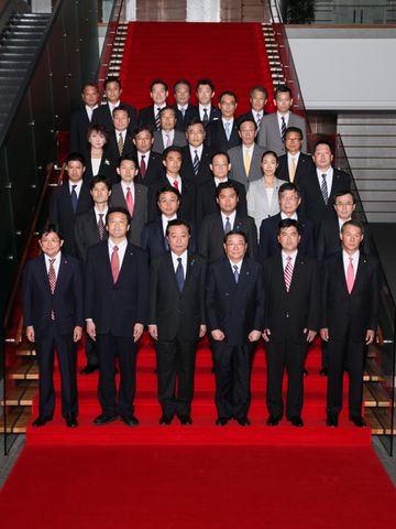 在今天的内阁会议上决定了野田第三次改造内阁的副大臣以及大臣政务官。