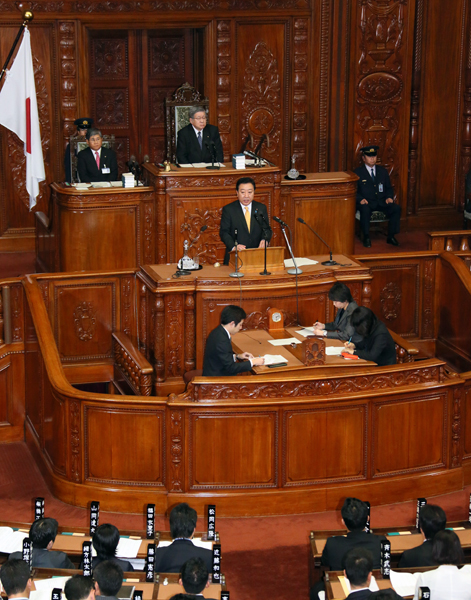 野田总理在众议院第181届国会全体会议上发表了所信表明演说。