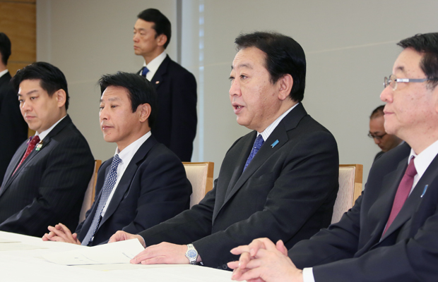 野田总理在总理大臣官邸接受了那霸机场扩张整备促进联盟的要求。