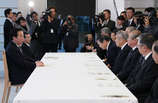 野田总理在总理大臣官邸与北邻协（北方领土邻接地区振兴对策根室管区内市町联络协议会）进行了会谈。
