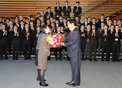 野田内阁总辞职了。