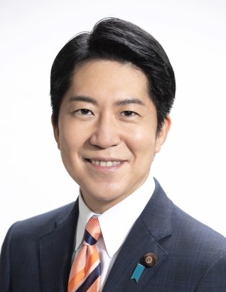 顔写真：佐藤　啓