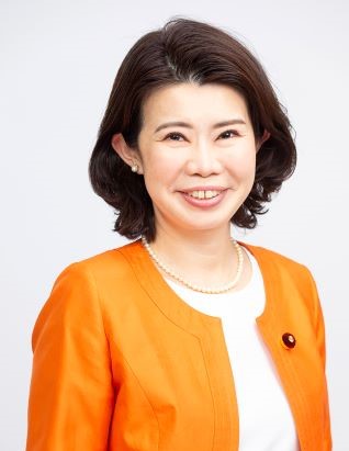 顔写真：国光　あやの