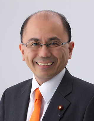 顔写真：根本　幸典