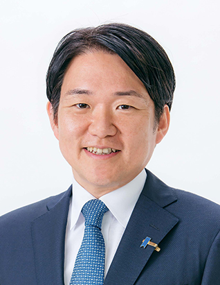 顔写真：山下　雄平