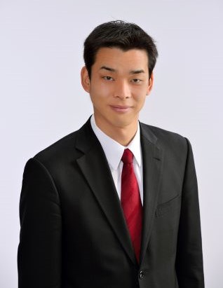 顔写真：井野　俊郎