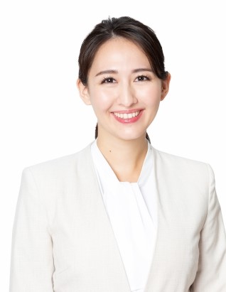 顔写真：英利　アルフィヤ