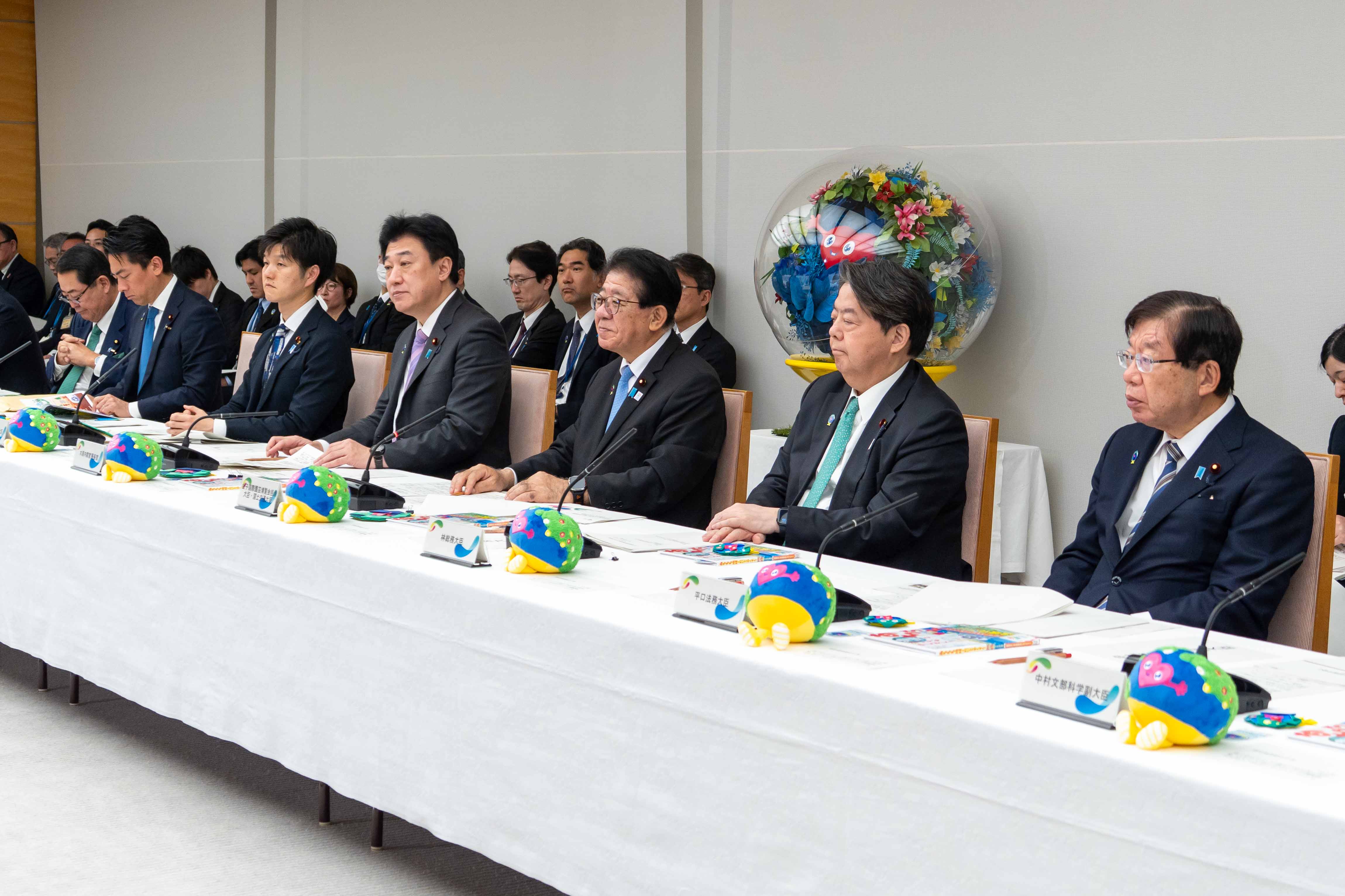 会議のまとめを行う木原官房長官１