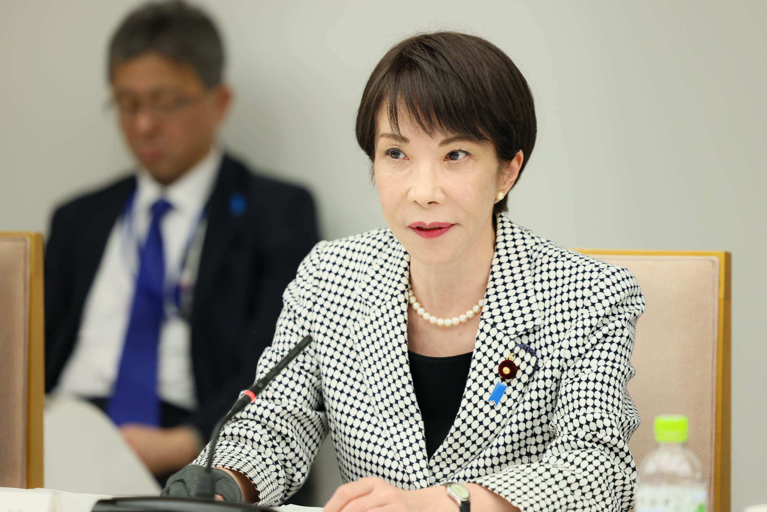 意見交換のまとめを行う高市総理５