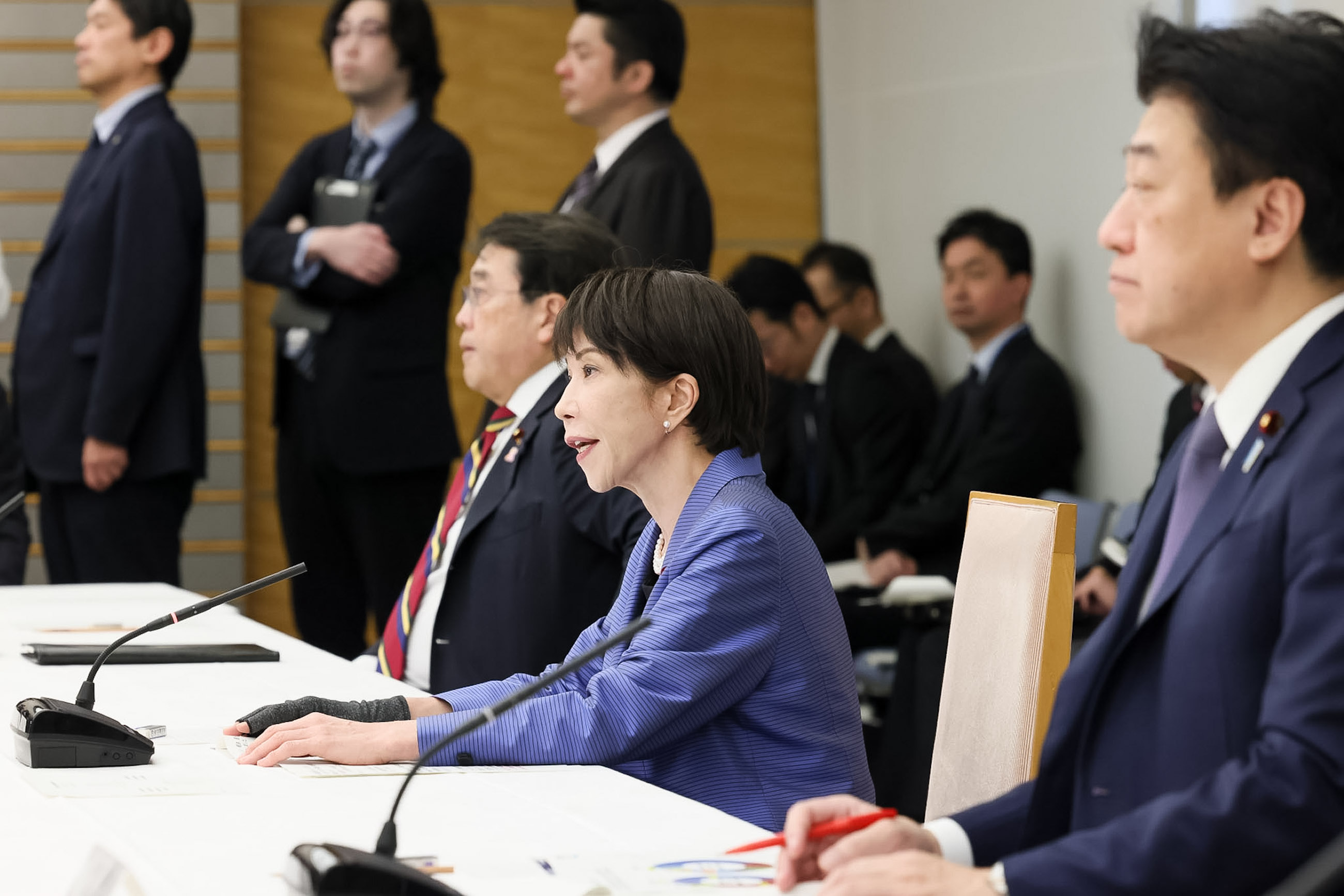 会議のまとめを行う高市総理１