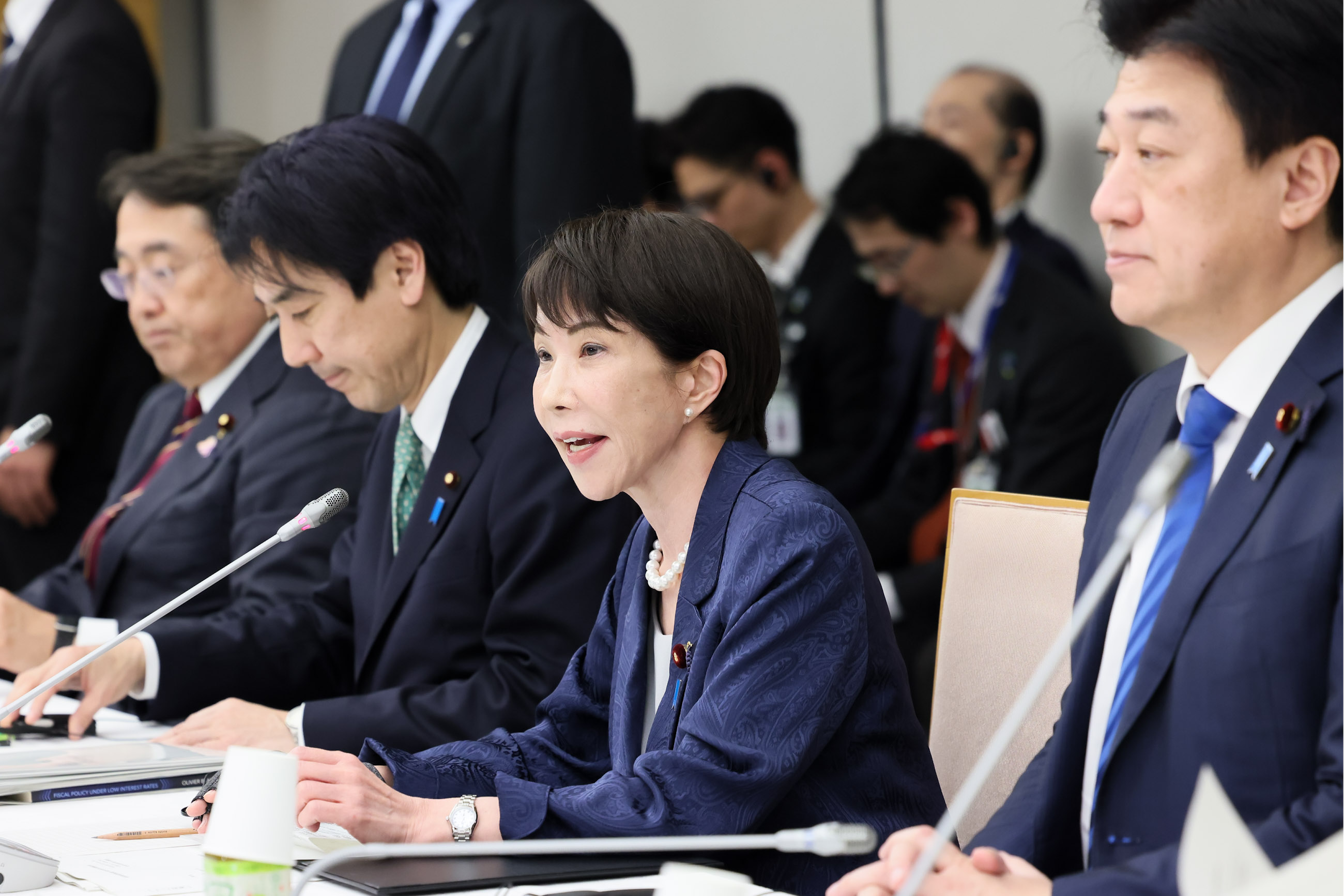 挨拶する高市総理１