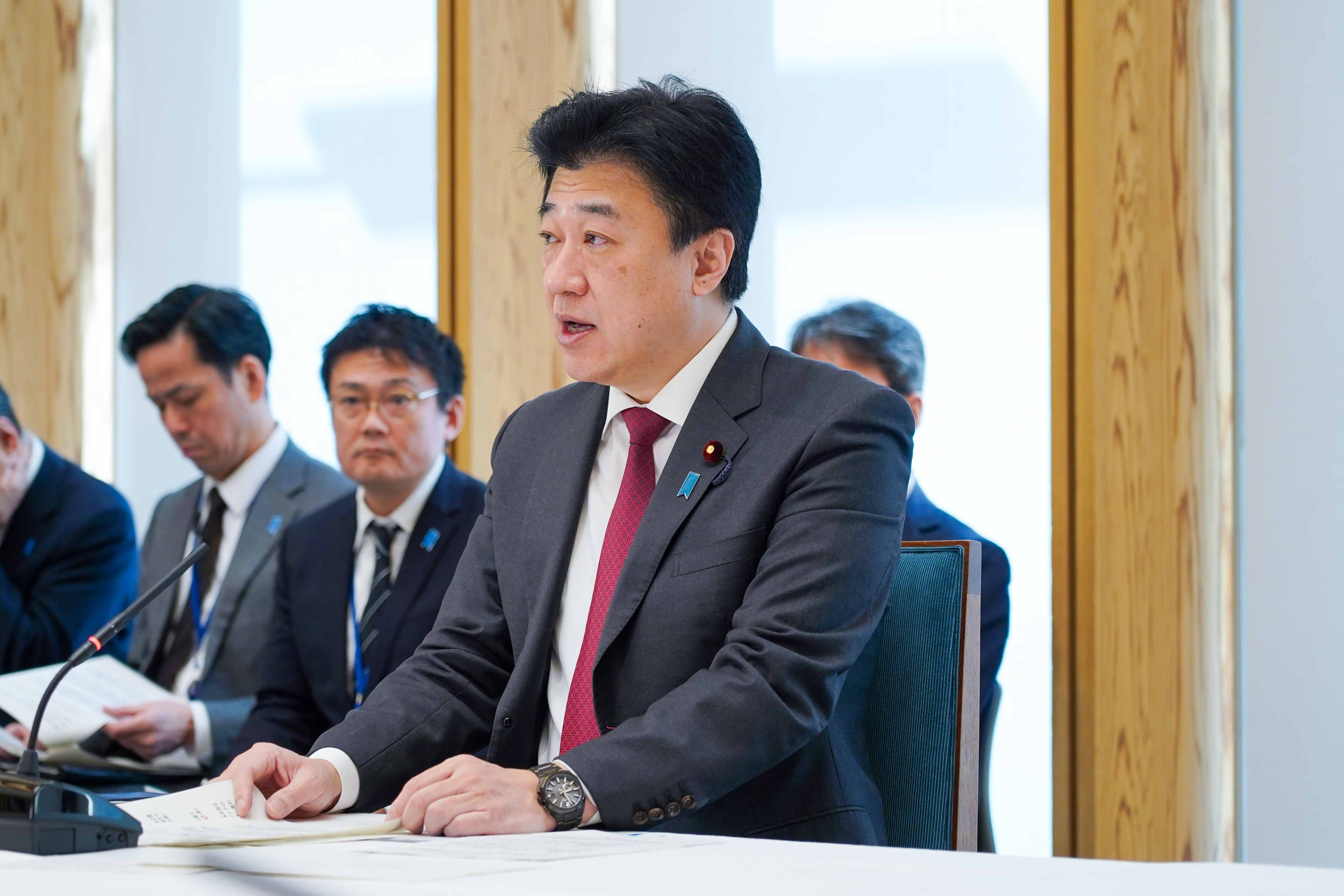 会議のまとめを行う木原官房長官１