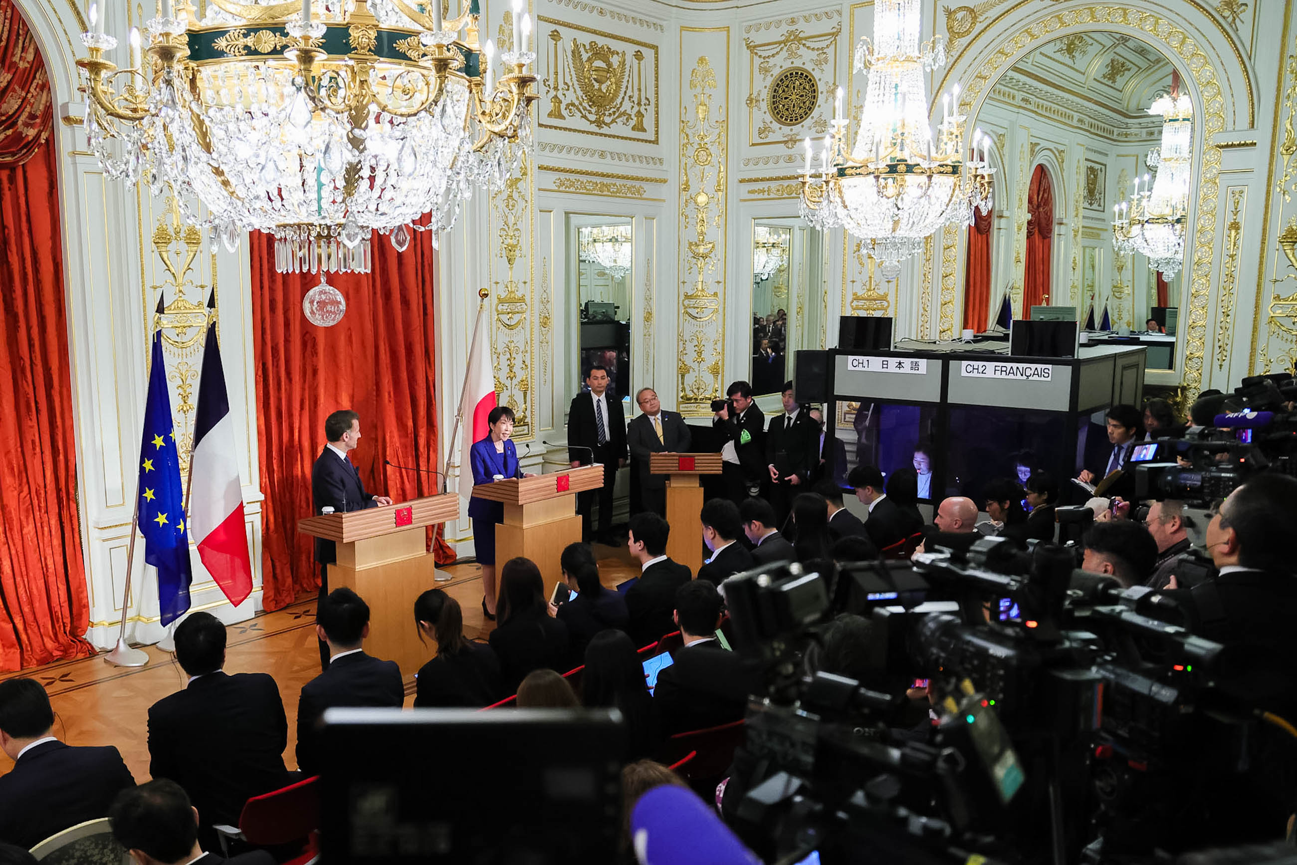 共同記者発表４