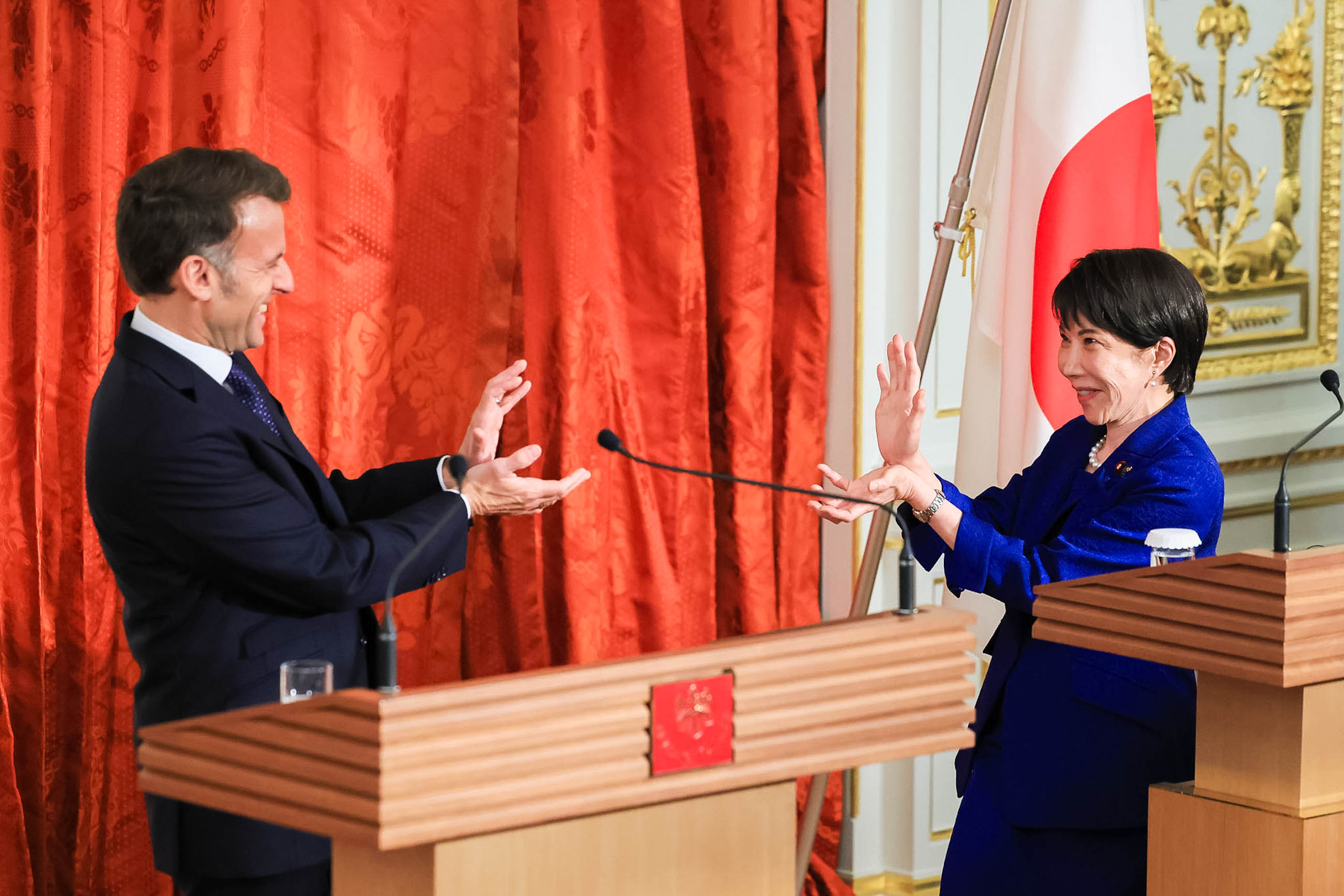 共同記者発表８