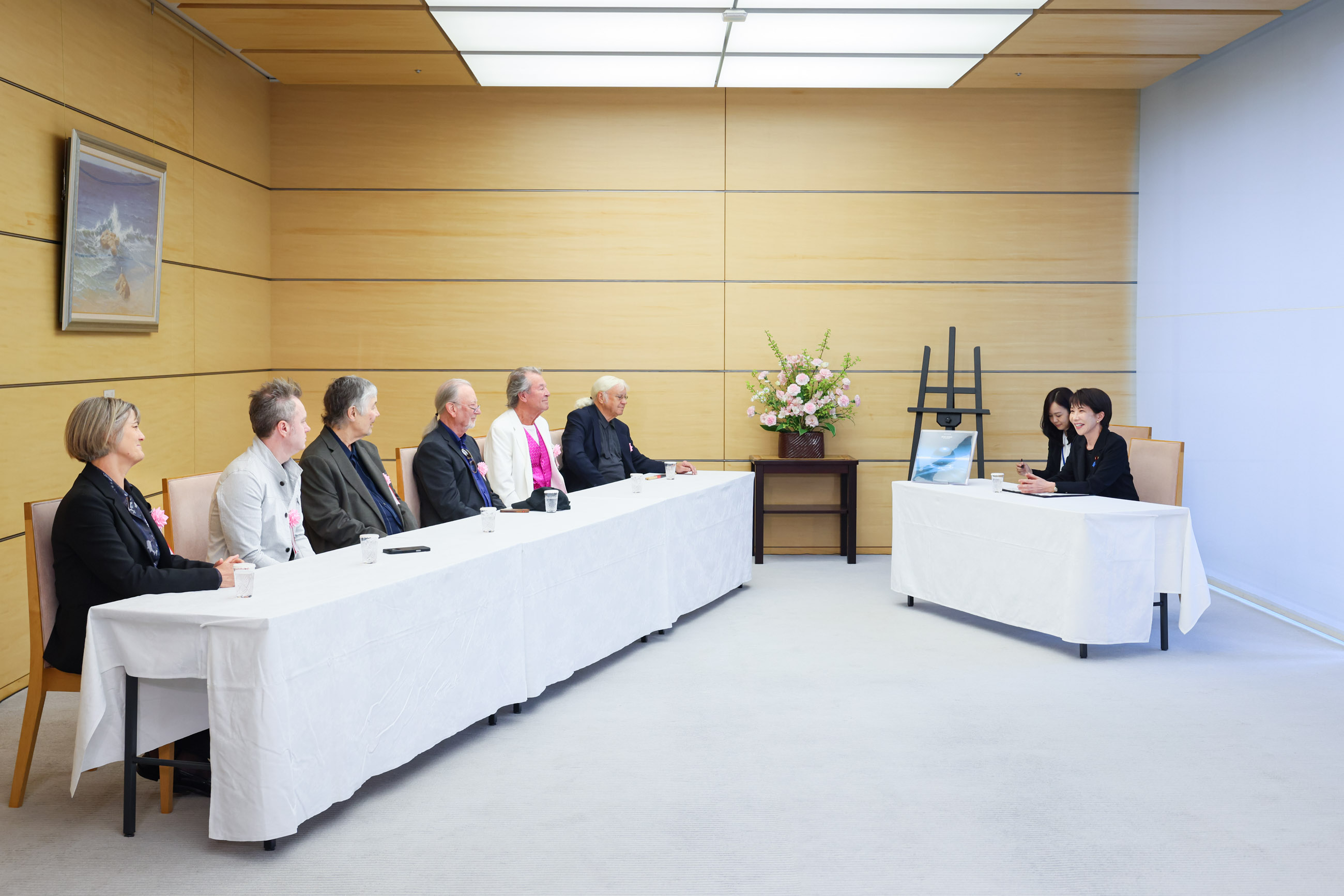 表敬を受ける高市総理１