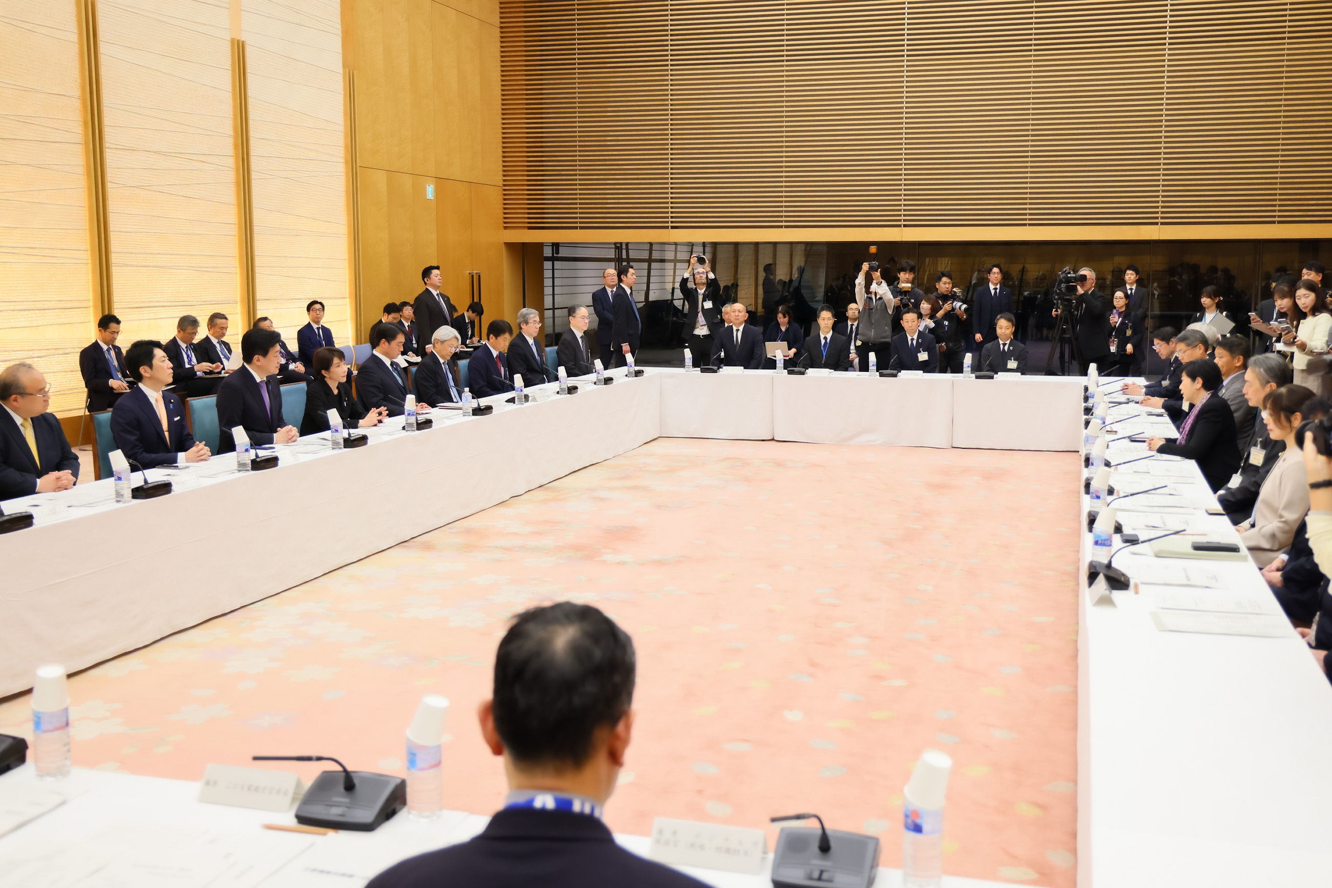 国と東京都の協議会の様子１