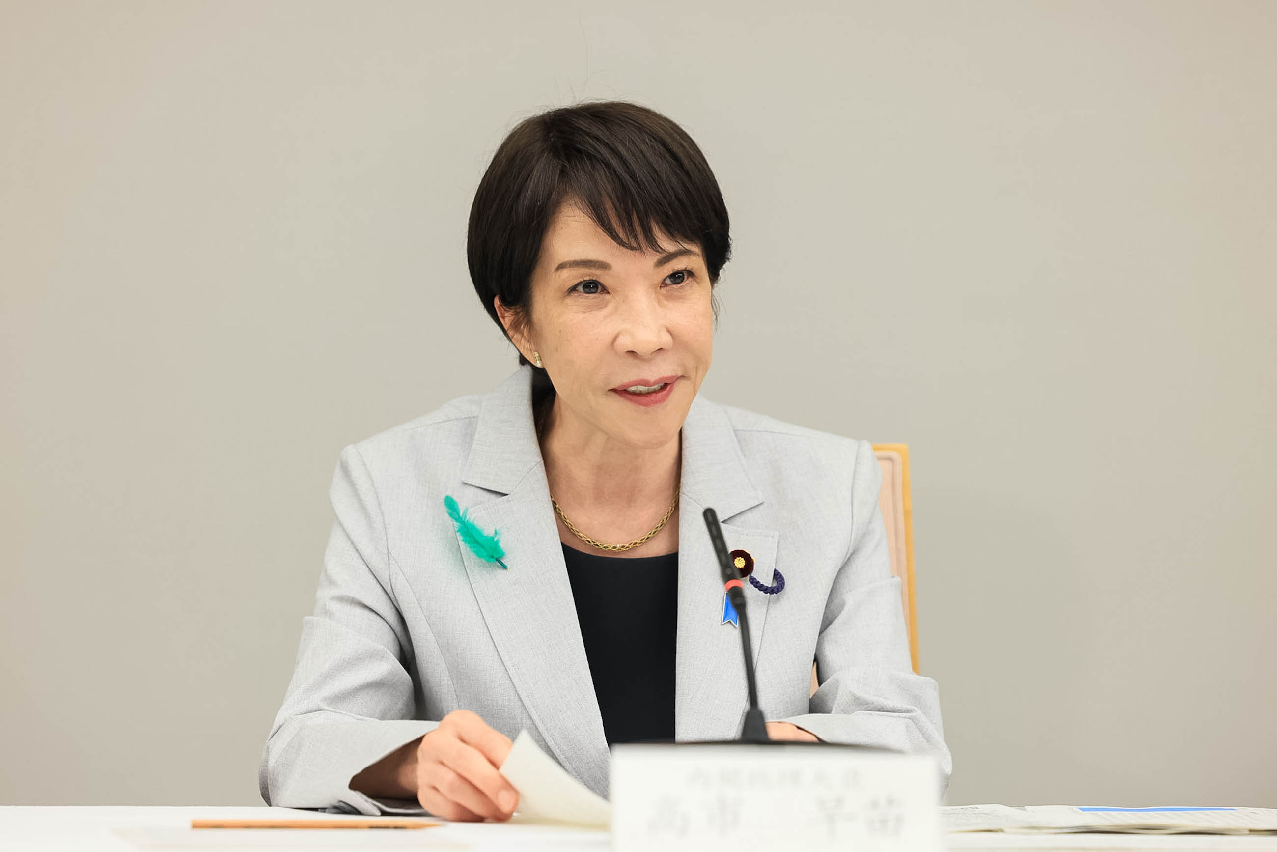 会議のまとめを行う高市総理４